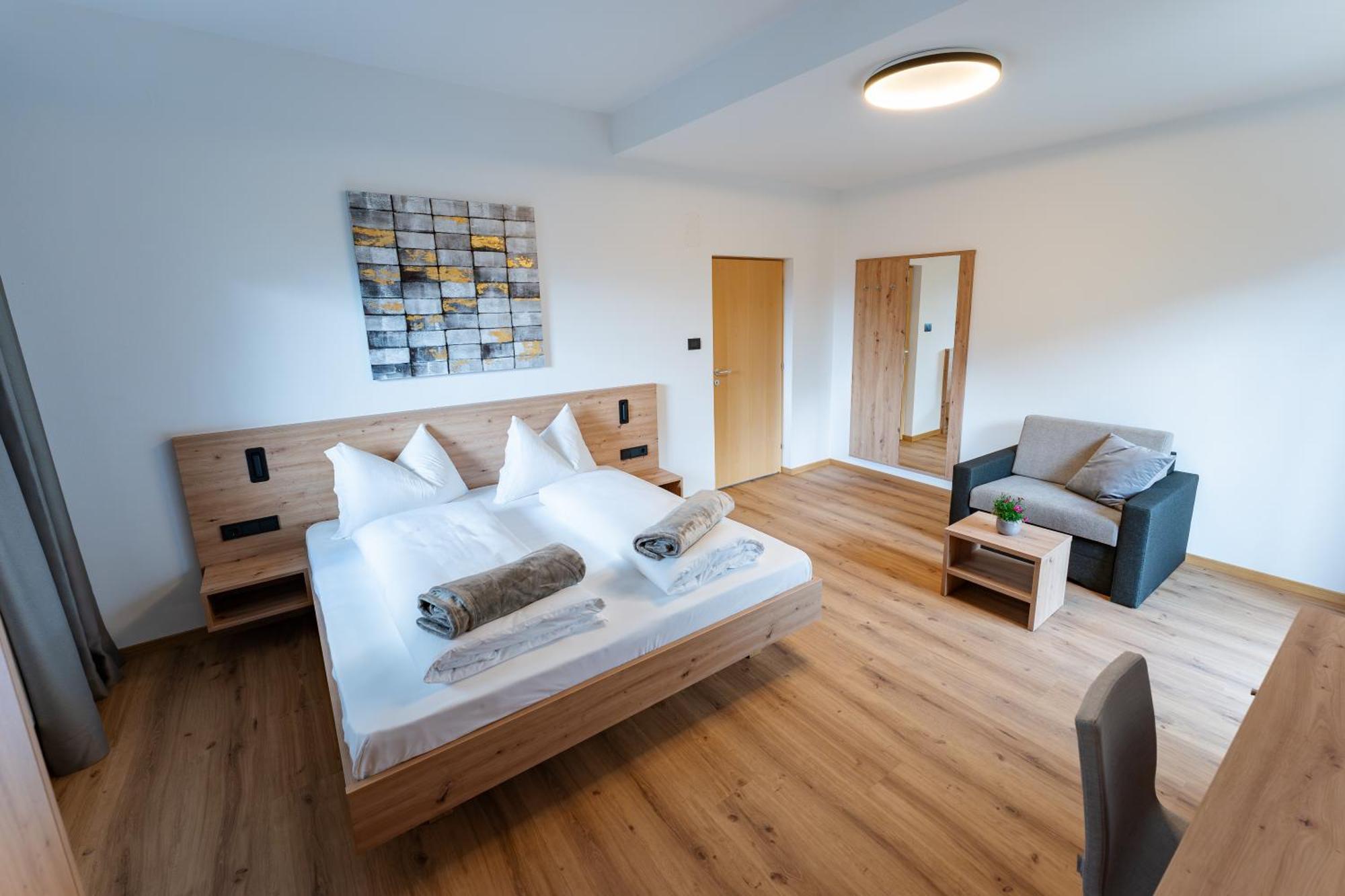 Self Service Hotel Schnalser Hof Naturns Δωμάτιο φωτογραφία
