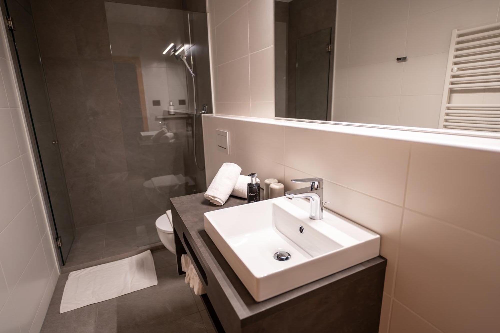 Self Service Hotel Schnalser Hof Naturns Δωμάτιο φωτογραφία