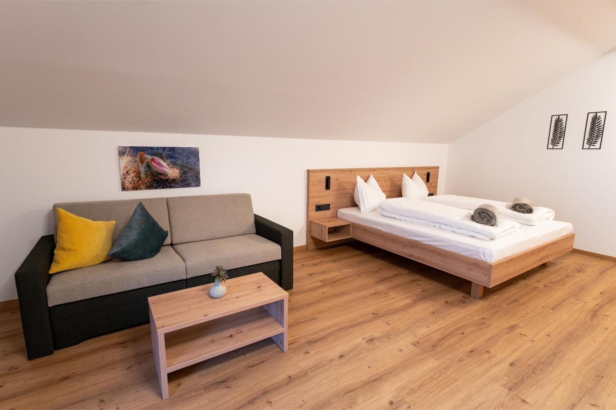 Self Service Hotel Schnalser Hof Naturns Εξωτερικό φωτογραφία