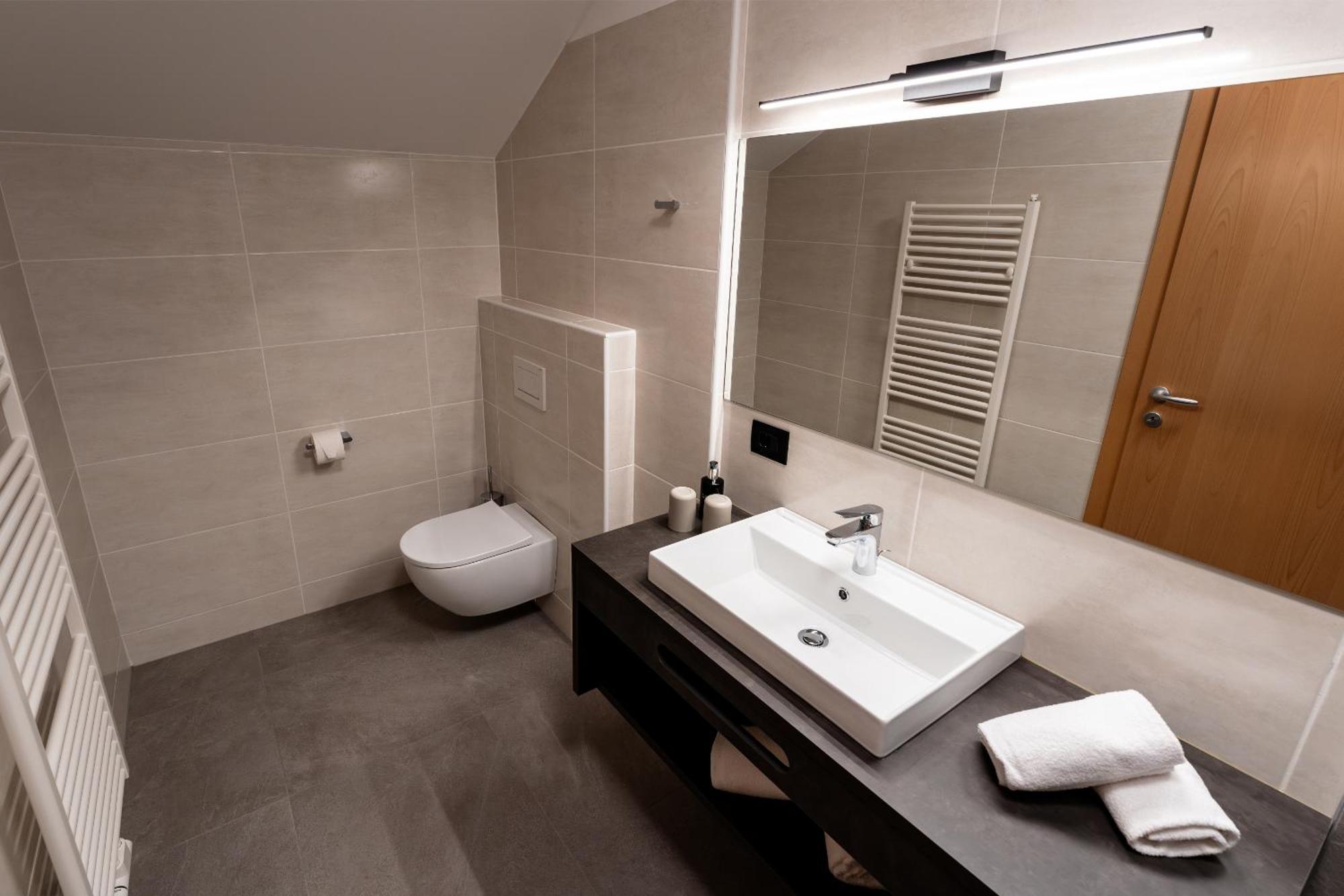 Self Service Hotel Schnalser Hof Naturns Εξωτερικό φωτογραφία
