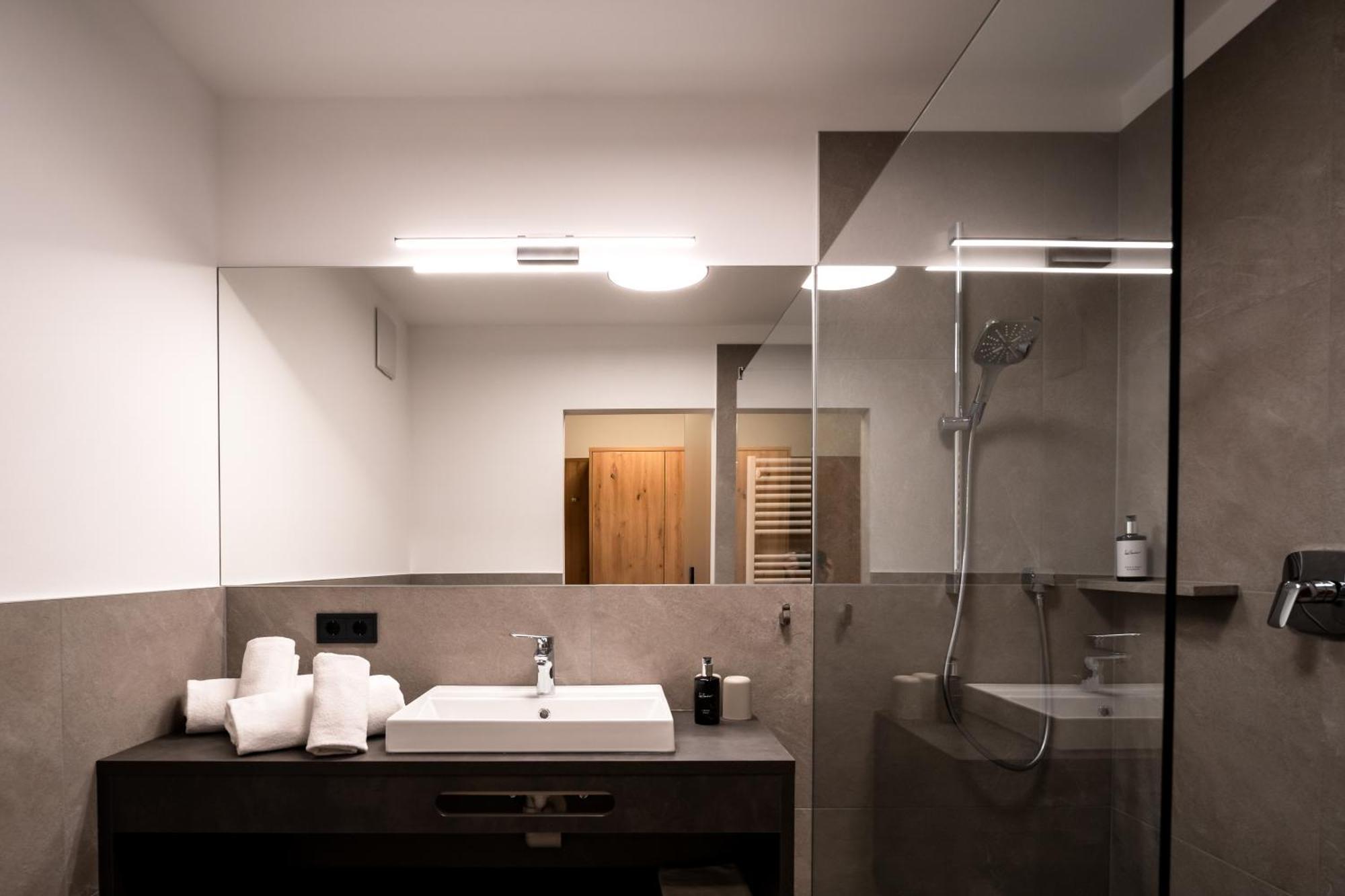 Self Service Hotel Schnalser Hof Naturns Εξωτερικό φωτογραφία